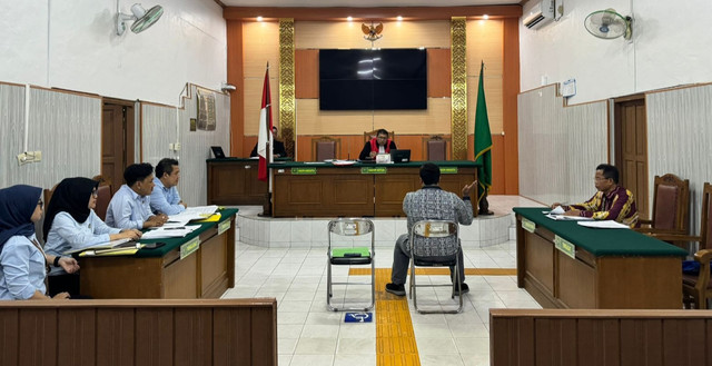 Pembubaran travel umrah illegal.  Foto: Dok. kumparan