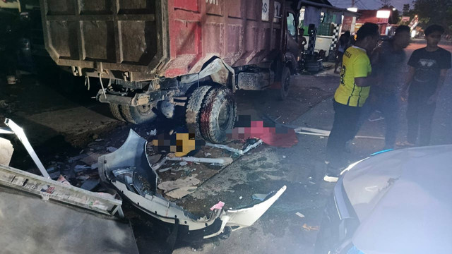 Petugas Polres Kubu Raya saat melakukan olah TKP. Foto: Dok. Polres Kubu Raya