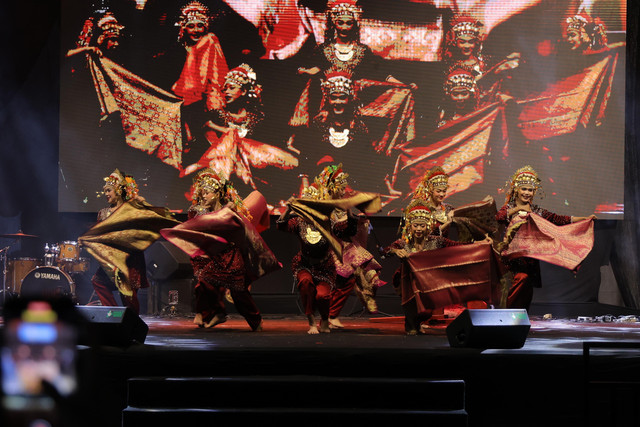 Penampilan Tarian Menenun Songket pada Malam Penutupan JKPI, Kamis, 7 Agustus 2025/ist. 