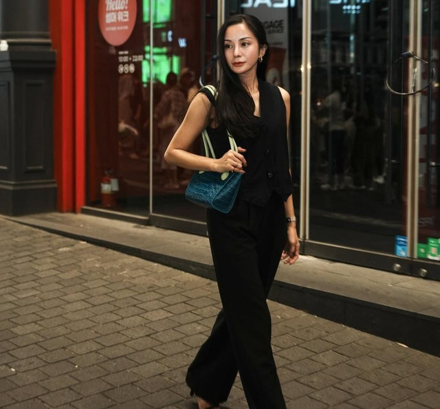 Aktris Kirana Larasati berani maju untuk mengikuti audisi Miss Universe Indonesia di usianya yang menginjak 37 tahun. Foto: Instagram @kiranalarasati