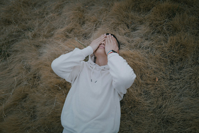 Ilustasi kata-kata gamon sama mantan. Foto:Unsplash