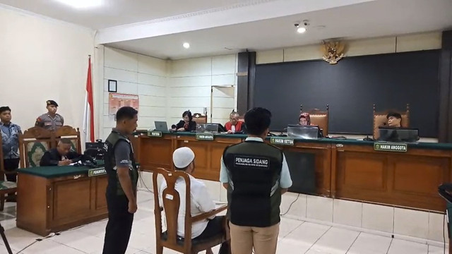 Aipda Robig Zaenudin anggota Polrestabes Semarang divonis 15 tahun penjara. Foto: Intan Alliva Khansa/kumparan