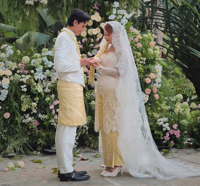 Pernikahan Nadin Amizah dan Faishal Tanjung. Foto: Instagram/vidialdiano