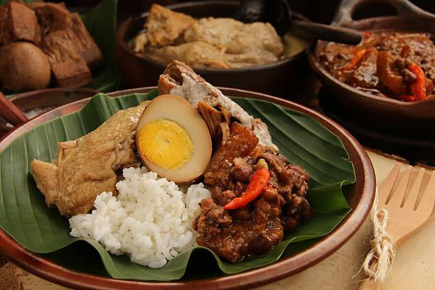 Gudeg Terenak di Jogja. Foto hanya ilustrasi bukan tempat sebenarnya. Sumber foto: Pexels/Miel