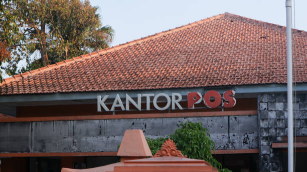 Ilustrasi Cara Pengambilan Bansos Di Kantor Pos, Foto: Unsplash/Aufa Fahmi.