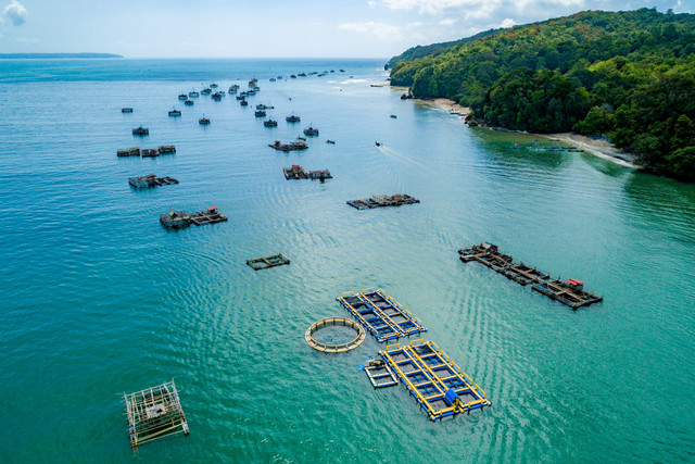 Keramba Jaring Apung di Pangandaran. Foto: Shutterstock