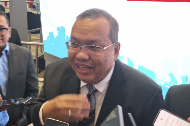 Direktur Utama BEI, Iman Rachman menemui wartawan di Main Hall, BEI, Jakarta Pusat pada Senin (11/8/2025). Foto: Argya D. Maheswara/kumparan 