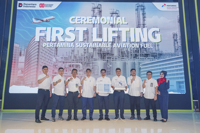 Lifting Perdana Sustainable Aviation Fuel (SAF) di Kilang Pertamina Cilacap pada Selasa (12/8/2025). Foto: Dok. Pertamina Patra Niaga