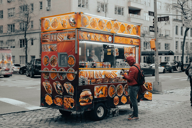 Ilustrasi ide nama usaha cemilan. Foto: Foto: Unsplash