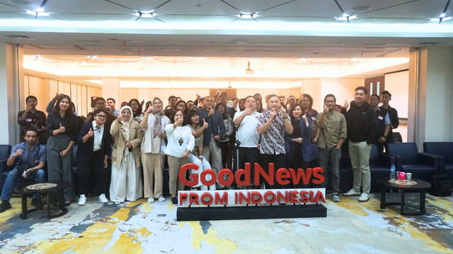 Foto Bersama (Sumber: Unika Atma Jaya) 