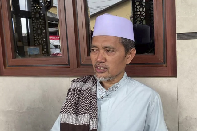 salah satu tokoh agama di kawasan Dukuh Zamrud, Kelurahan Cimuning, Kecamatan Mustikajaya, Kota Bekasi. Foto: Dok. Istimewa
