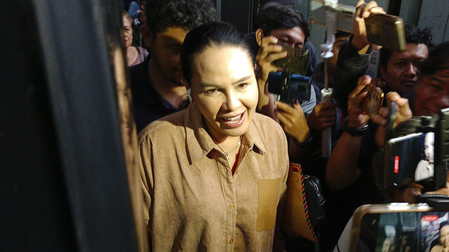 Fitri Salhuteru dihadirkan jadi saksi meringankan di persidangan Vadel Badjideh. Foto: Aprilandika Pratama/kumparan