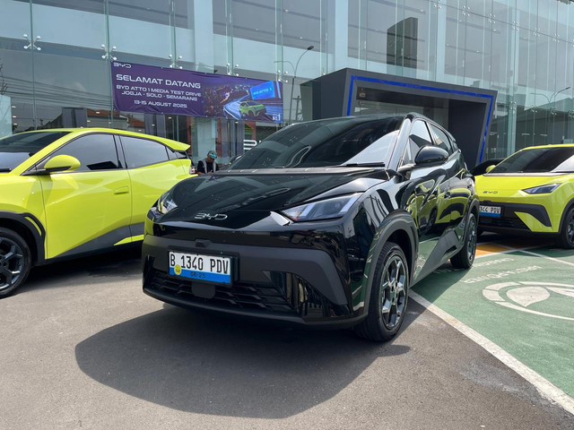 Test drive BYD Atto 1 rute Semarang-Solo-Yogya pada Rabu (13/8/2025). Foto: Syahrul Ghiffari/kumparan