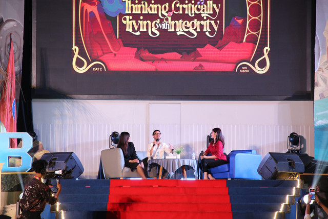 Jovial da Lopez dan Cania Citta meramaikan hari kedua Masa Pengenalan Kampus
Mahasiswa Baru (MPKMB) 62 IPB University program Sarjana di Kampus Dramaga (12/8/2025). Foto: ITB