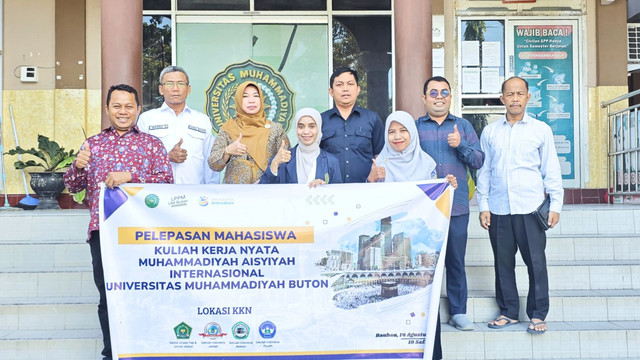Pelepasan mahasiswa UM Buton untuk KKN MAs Internasional Arab Saudi (Sumber : Dok. Humas UM Buton)
