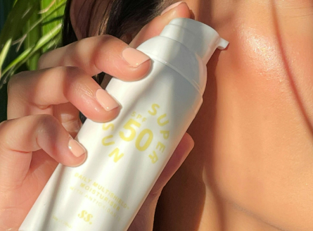 Ilustrasi Sunscreen untuk Kulit Sensitif dan Kemerahan. Sumber: Pexels/Sunny Skin