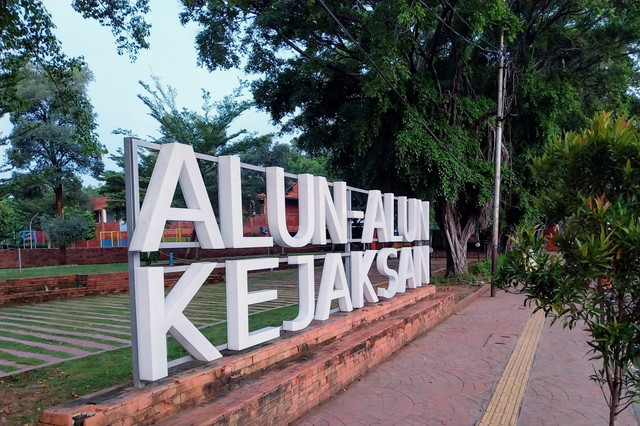Ilustrasi Alun-alun Kota Cirebon. Foto: Shutterstock