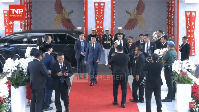 Presiden ke-7 Joko Widodo menghadiri Sidang Tahunan MPR dan Sidang Bersama DPR dan DPD Tahun 2025 di gedung Parlemen, Jakarta, Jumat (15/8). Foto: YouTube/ TVR Parlemen
