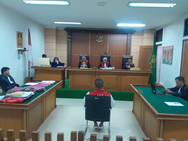 Sidang vonis Benny Setiawan. Dok: kumparan