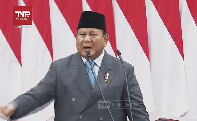 Presiden Prabowo Subianto menyampaikan pidato saat Sidang Tahunan MPR/DPR RI 2025 di Gedung Nusantara, Kompleks Parlemen, Jakarta, Jumat (15/8/2025). Foto: Youtube/TVR PARLEMEN