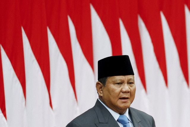 Presiden Prabowo Subianto menyampaikan pidato saat Sidang Tahunan MPR/DPR RI 2025 di Gedung Nusantara, Kompleks Parlemen, Jakarta, Jumat (15/8/2025). Foto: Ajeng Dinar Ulfiana/Reuters