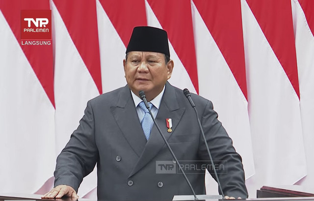 Presiden Prabowo Subianto menyampaikan pidato saat Sidang Paripurna Pembukaan Masa Persidangan I DPR Tahun Sidang 2025-2026 di Gedung Nusantara, Kompleks Parlemen, Jakarta, Jumat (15/8/2025). Foto: Youtube/TVR PARLEMEN