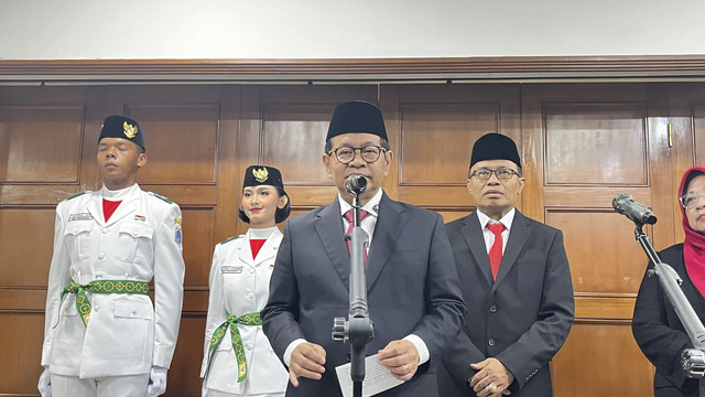  Gubernur DKI Jakarta Pramono Anung usai mengukuhkan Paskibraka Provinsi DKI Jakarta di Balai Kota, Gambir, Jakarta Pusat, (15/8/2025). Foto: Nasywa Athifah/kumparan