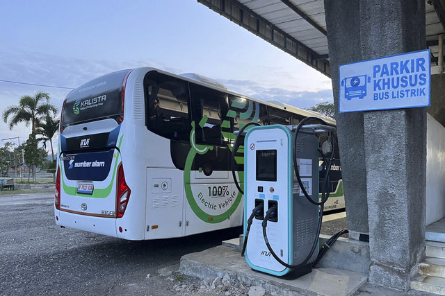 Uji coba bus listrik Kalista dengan Sumber Alam rute Bekasi-Yogyakarta. Foto: Fitra Andrianto/kumparan