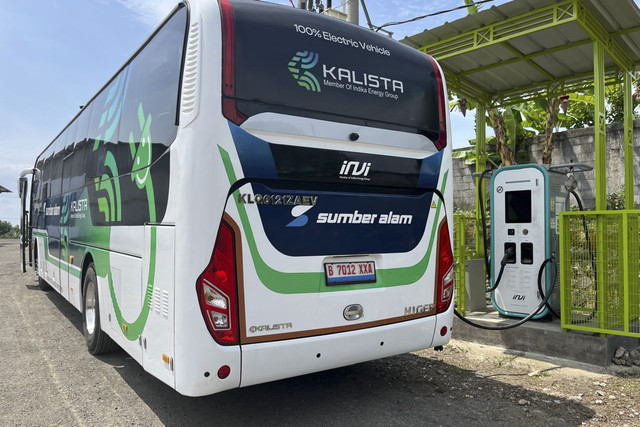 Uji coba bus listrik Kalista dengan Sumber Alam rute Bekasi-Yogyakarta. Foto: Fitra Andrianto/kumparan
