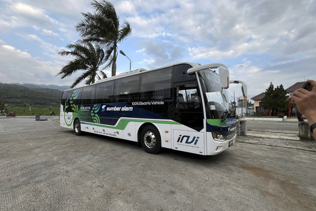 Uji coba bus listrik Kalista dengan Sumber Alam rute Bekasi-Yogyakarta. Foto: Fitra Andrianto/kumparan