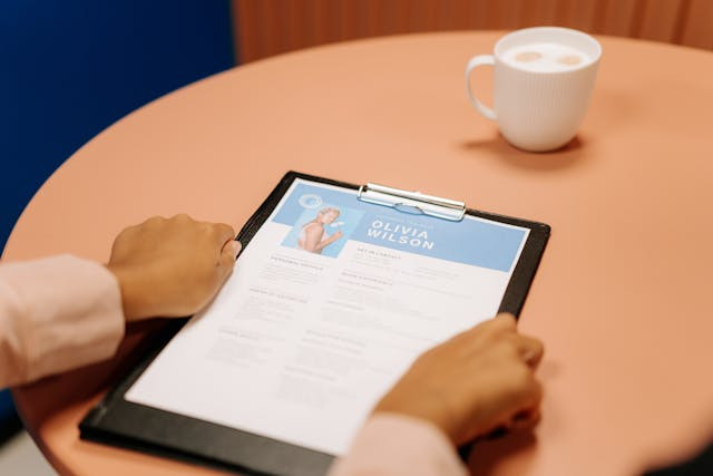 Cara Mencari Kandidat di Jobstreet. Foto hanya ilustrasi, bukaan tempat sebenarnya. Sumber: Pexels/Cottonbro