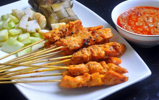 makanan tradisional jawa barat. Foto Hanya Ilustrasi Bukan Kuliner Sebenarnya. Sumber Foto: Unsplash/K Azwan