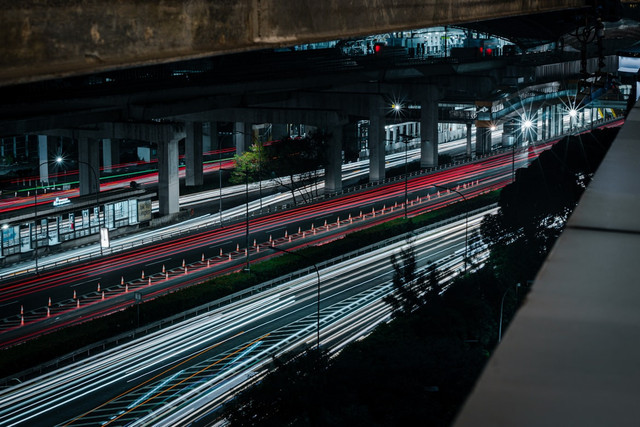 Biaya Tol Jakarta - Jogja Agustus 2025, foto hanya ilustrasi, bukan tempat sebenarnya: Unsplash/Fadhila Nurhakim