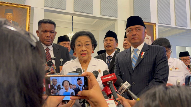Ketua Dewan Pengarah Badan Pembinaan Ideologi Pancasila (BPIP), Megawati Soekarnoputri di Istana Negara, Jakarta usai upacara pengukuhan pada Sabtu (16/8/2025). Foto: Luthfi Humam/kumparan