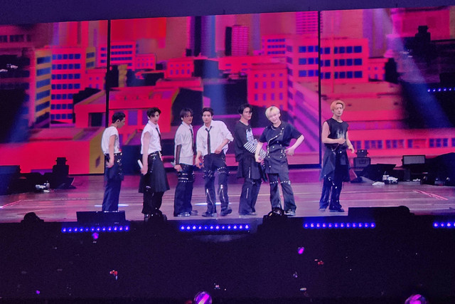 Ilustrasi Urutan Album Enhypen. Foto: Ela Nurlaela/kumparan