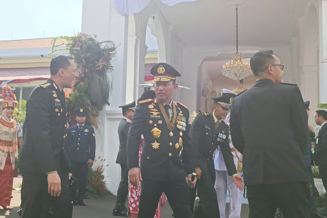 Kapolri Jenderal Listyo Sigit Prabowo tiba menghadiri upacara peringatan HUT ke-80 RI di Istana Merdeka, Jakarta, Minggu (17/8/2025). Foto: Zamachsyari/kumparan