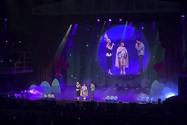 Konser Jumbo digelar di Beacy City Internasional Stadium (BCIS), Ancol, Jakarta Utara pada Minggu (17/8/2025). Foto: Vincentius Mario/kumparan