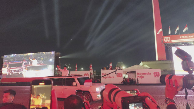 Presiden Prabowo Subianto hadiri acara Pesta Rakyat di Monas, Jakarta pada Minggu (17/8/2025). Foto: Luthfi Humam/kumparan