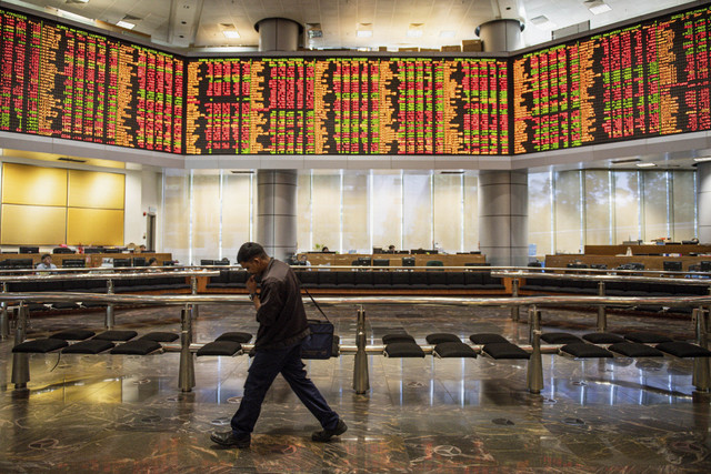 Bursa Efek Malaysia di Kuala Lumpur (7/1/2015). Foto: Mohd Rasfan/AFP