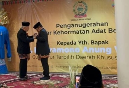 Ilustrasi pakaian adat Betawi cowok. Foto: Foto: Abid Raihan/kumparan