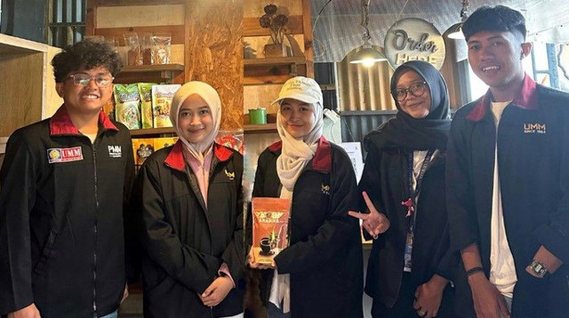 Penguatan UMKM Kopi Baledono Melalui Label Kemasan