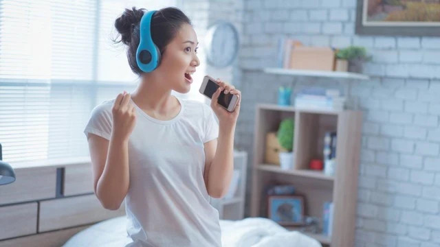 Ilustrasi lirik lagu No Where. Foto: TORWAISTUDIO/Shutterstock.