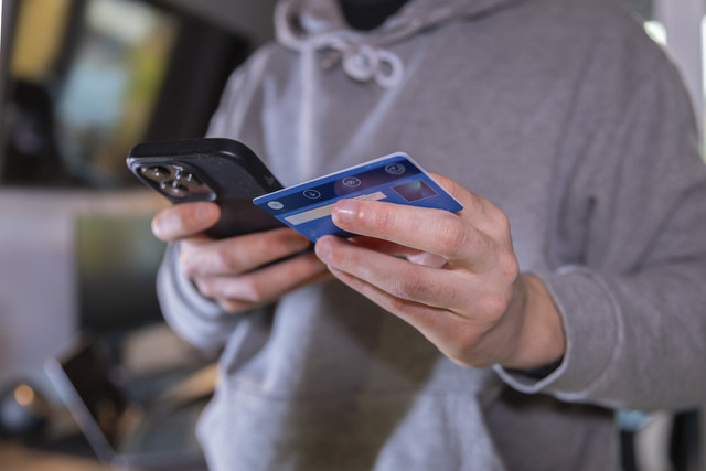 Ilustrasi scam. Foto: Carles Mateo Aguila/Shutterstock