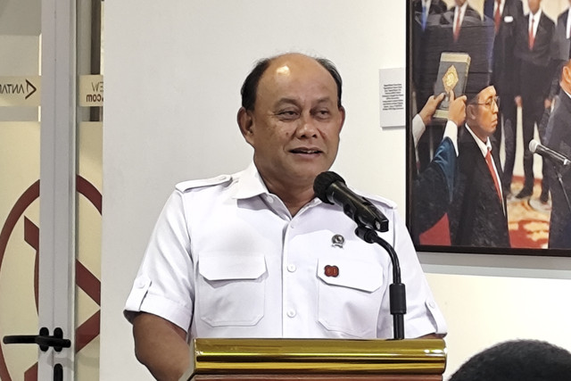 Kepala Badan Gizi Nasional (BGN) Dadan Hindayana dalam gelaran Talkshow Potret 1 Tahun BGN di Kantor Berita Antara, Jakarta, Selasa (19/8/2025). Foto: Widya Islamiati/kumparan