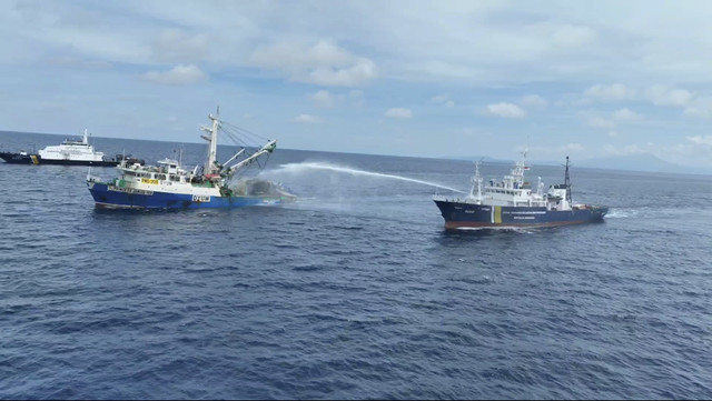 KKP tangkap kapal pencuri ikan dari Filipina. Foto: Dok. KKP
