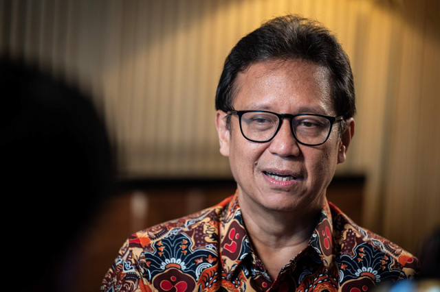 Menteri Kesehatan Budi Gunadi Sadikin berpose usai wawancara khusus di Kantor Kementerian Kesehatan, Jakarta, Rabu (30/7/2025). Foto: Bayu Pratama S/ANTARA FOTO