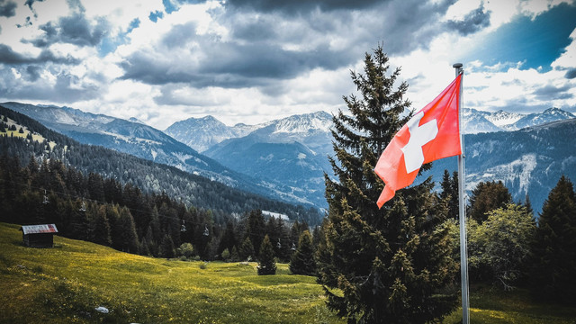 Swiss pakai bahasa apa. (Foto hanya ilustrasi, bukan tempat yang sebenarnya). Sumber: Unsplash/Janosch Diggelmann.