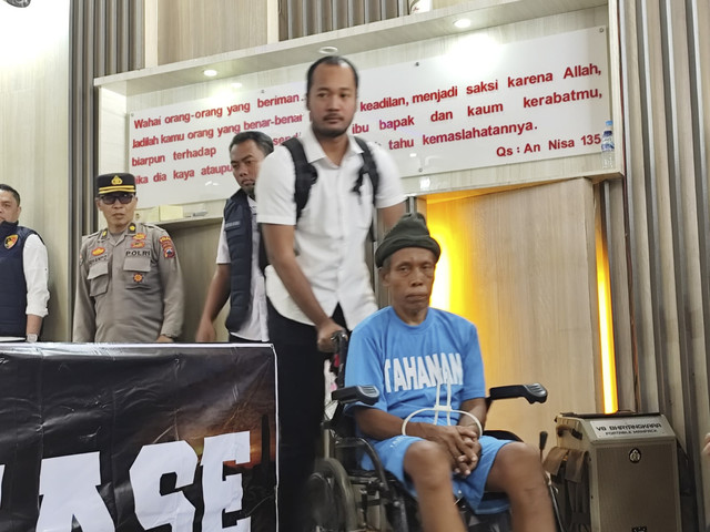 Iskandar dukun pengganda uang yang racuni pasutri di Pemalang hingga tewas. Foto: Intan Alliva Khansa/kumparan