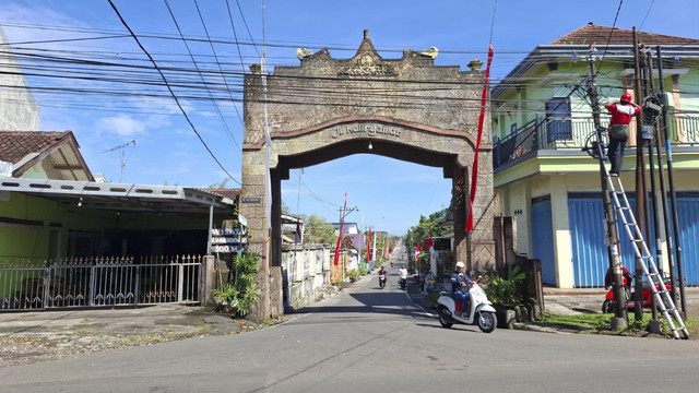 Jalan Kalinyamat di Desa Jenggolo, Malang, Jawa Timur. Foto: kumparan