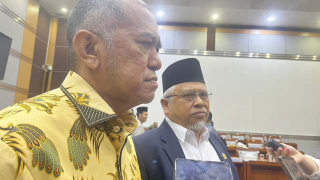 Wakil Ketua Komisi VIII DPR, Singgih Januratmoko dan Ansory Siregar, di Kompleks Parlemen, Senayan, Jakarta, Rabu (20/8/2025). Foto: Nasywa Athifah/kumparan